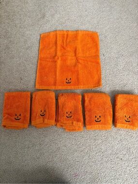 Halloween Pumpkin Embroidered Orange Wash Cloth Set